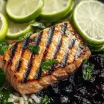 Gegrillter Lachs mit schwarzem Reis und cremigem Gurkensalat Rezept